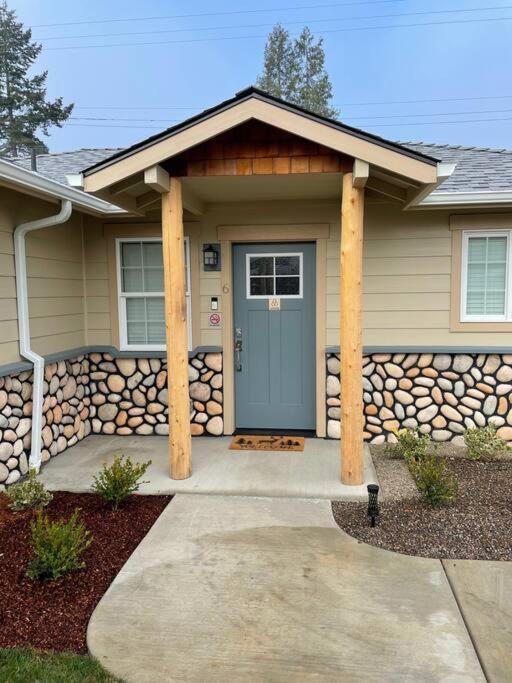 Riverside Cabin 6 Grants Pass Esterno foto